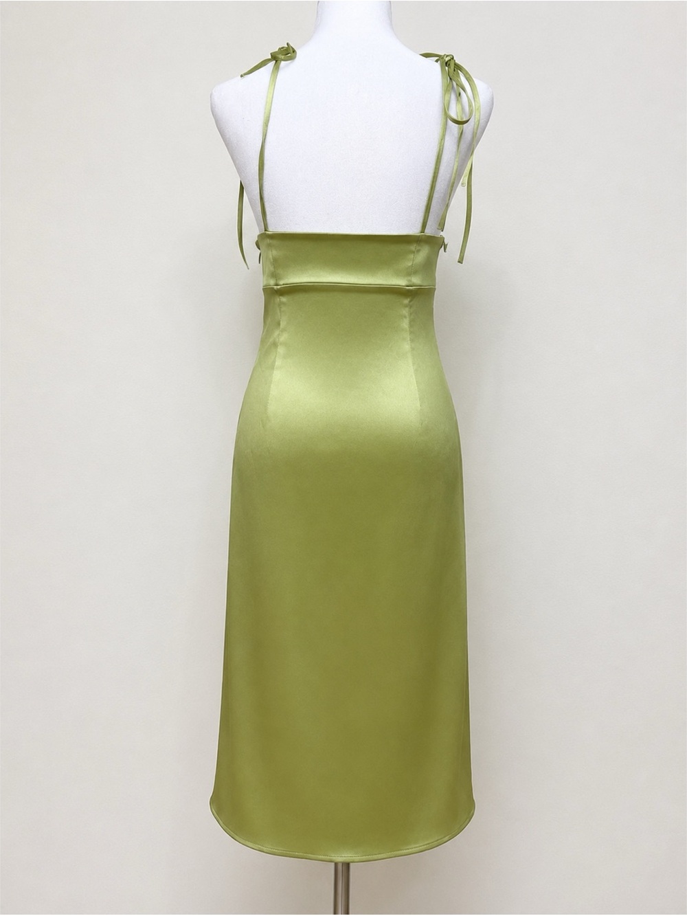 NWT Aritzia Wilfred Zadie Satin Midi Dress Sage Green Size 8 Capsule Rush Week - Picture 6 of 7